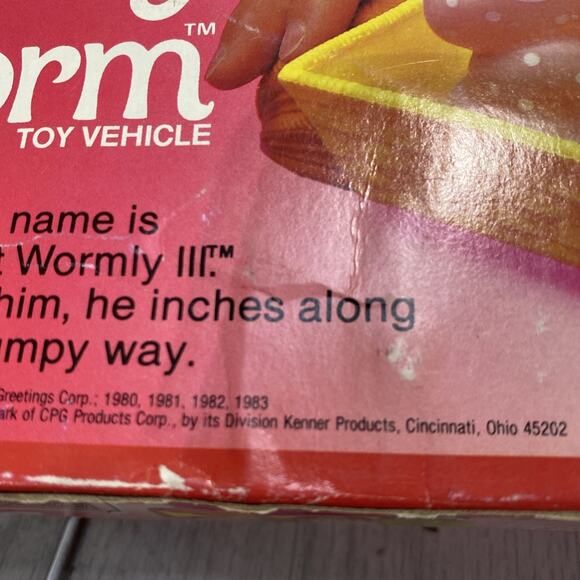 In Original Box BERRY MERRY WORM Strawberry Shortcake Toy Vehicle Vintage Kenner - Picture 8 of 9